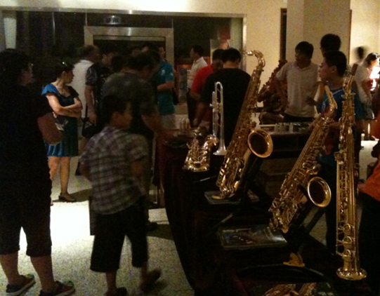 “凯发一触即发之夜”萨克斯管音乐会暨CUSTOM-VIP俱乐部活动在烟台成功举办